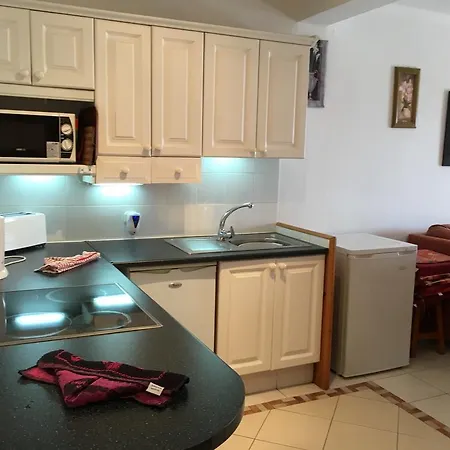 House Solbeach 1 Адехе